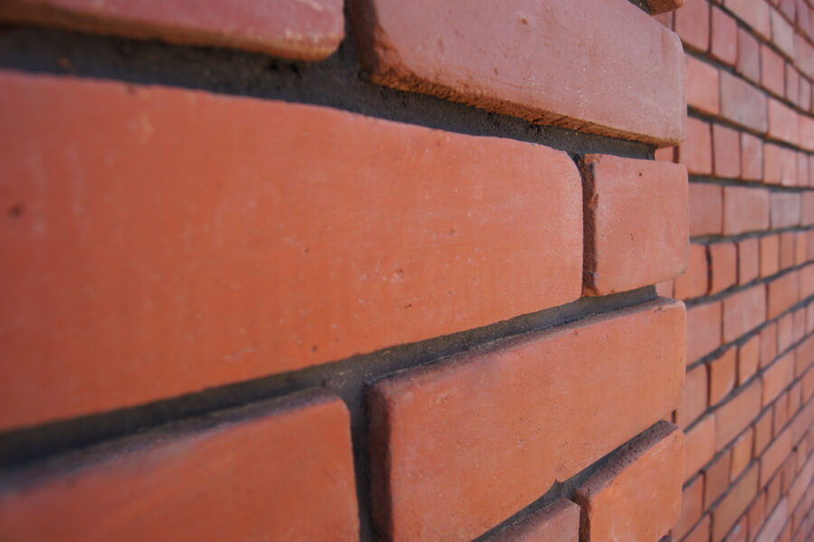 Kraków cegła angobowana licowa ręcznie formowana z manufaktury Kraśnik cegilenia