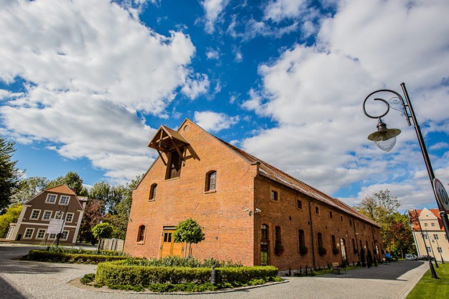 Zamek Topacz Wrocław Cegła duża niemka i standardowa
