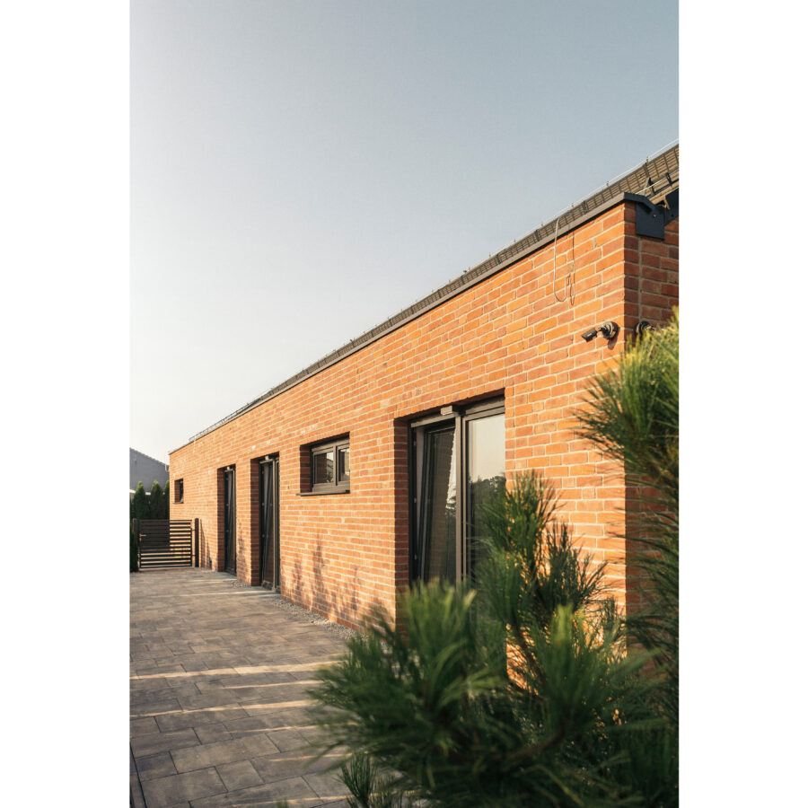 hand formed melange brick