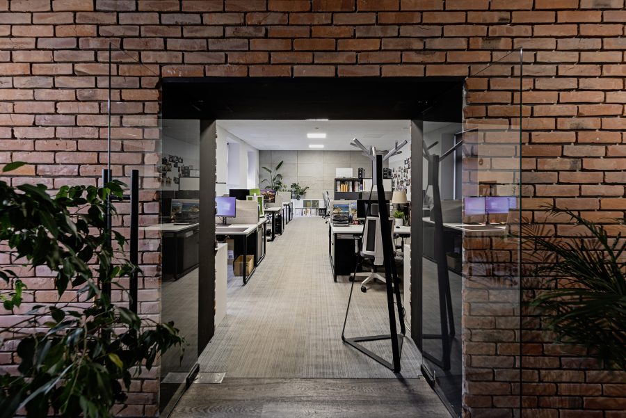 Backsteinmauer im Wohnzimmer