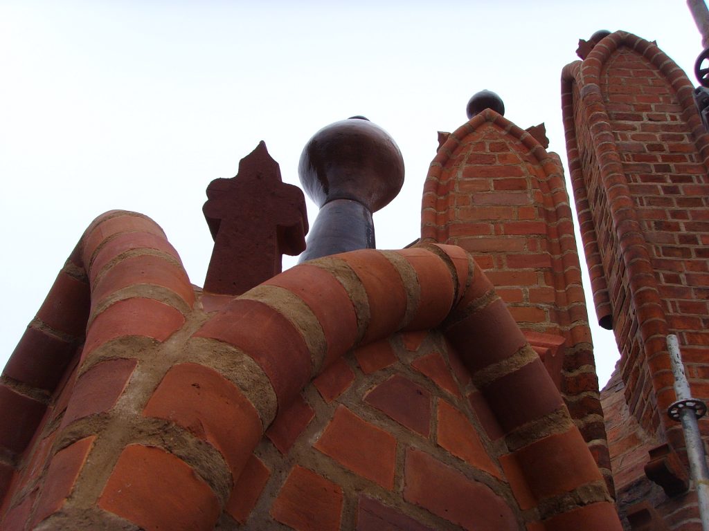 1-Danzig-Kirche-Formen-handgeformt-auf-Bestellung